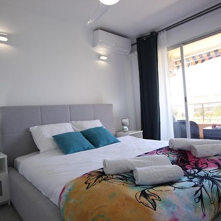 El Palmeral,Sea View,Pool- Seasonal Apartment Torrevieja Bagian luar foto